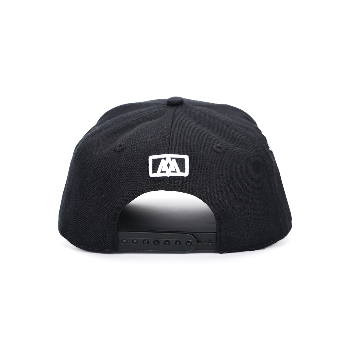 [PRE-ORDER - SHIPS MAY 29TH] ‘7’ Premium SnapBack - Black/White